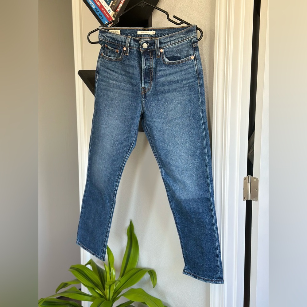 Levi's Wedgie Straight Jeans
